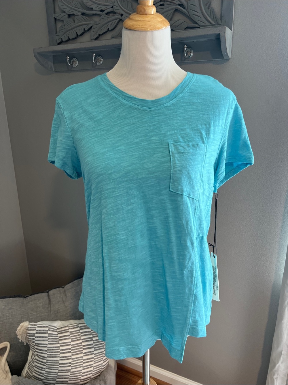 Wilt Women’s Pocket Tee - Turquoise Blue Size Medium